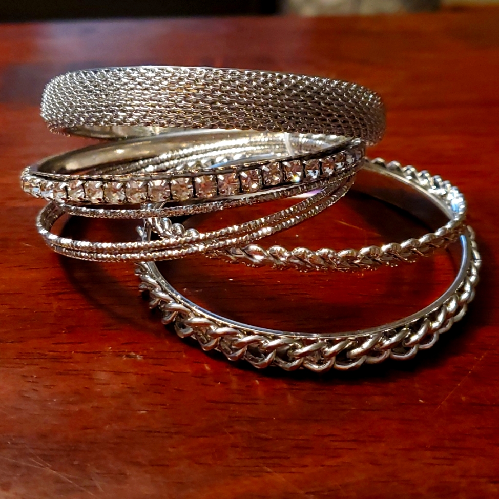 7pc. Bangles